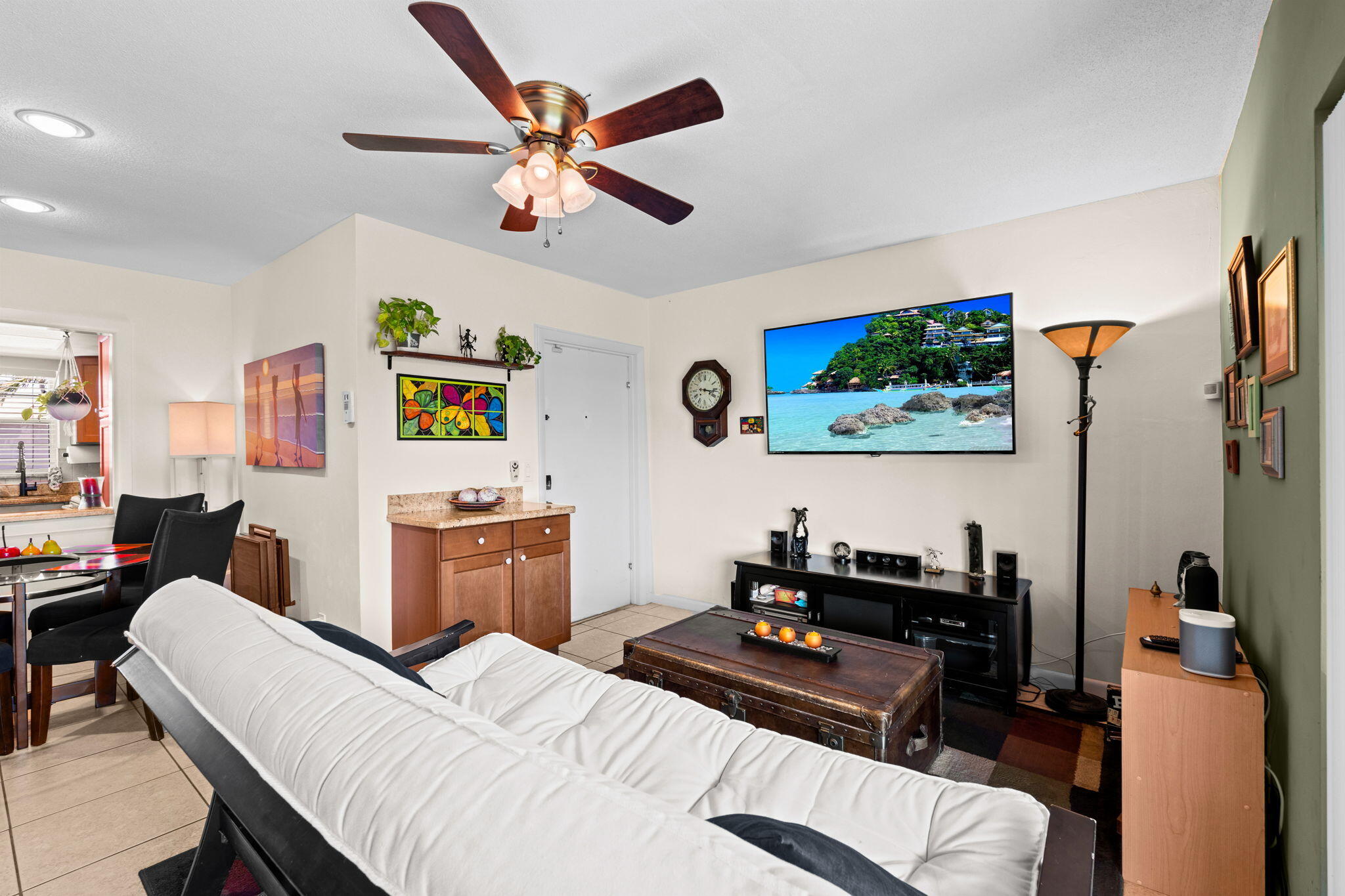 FOUR SEA SUNS CONDO - Residential