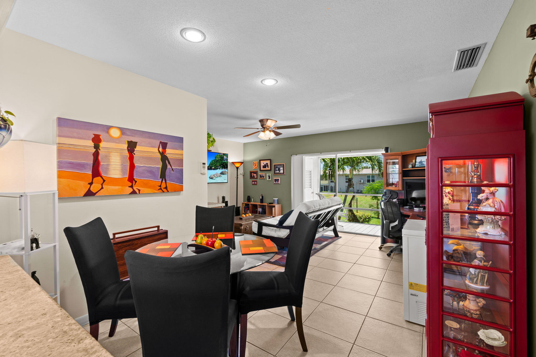FOUR SEA SUNS CONDO - Residential