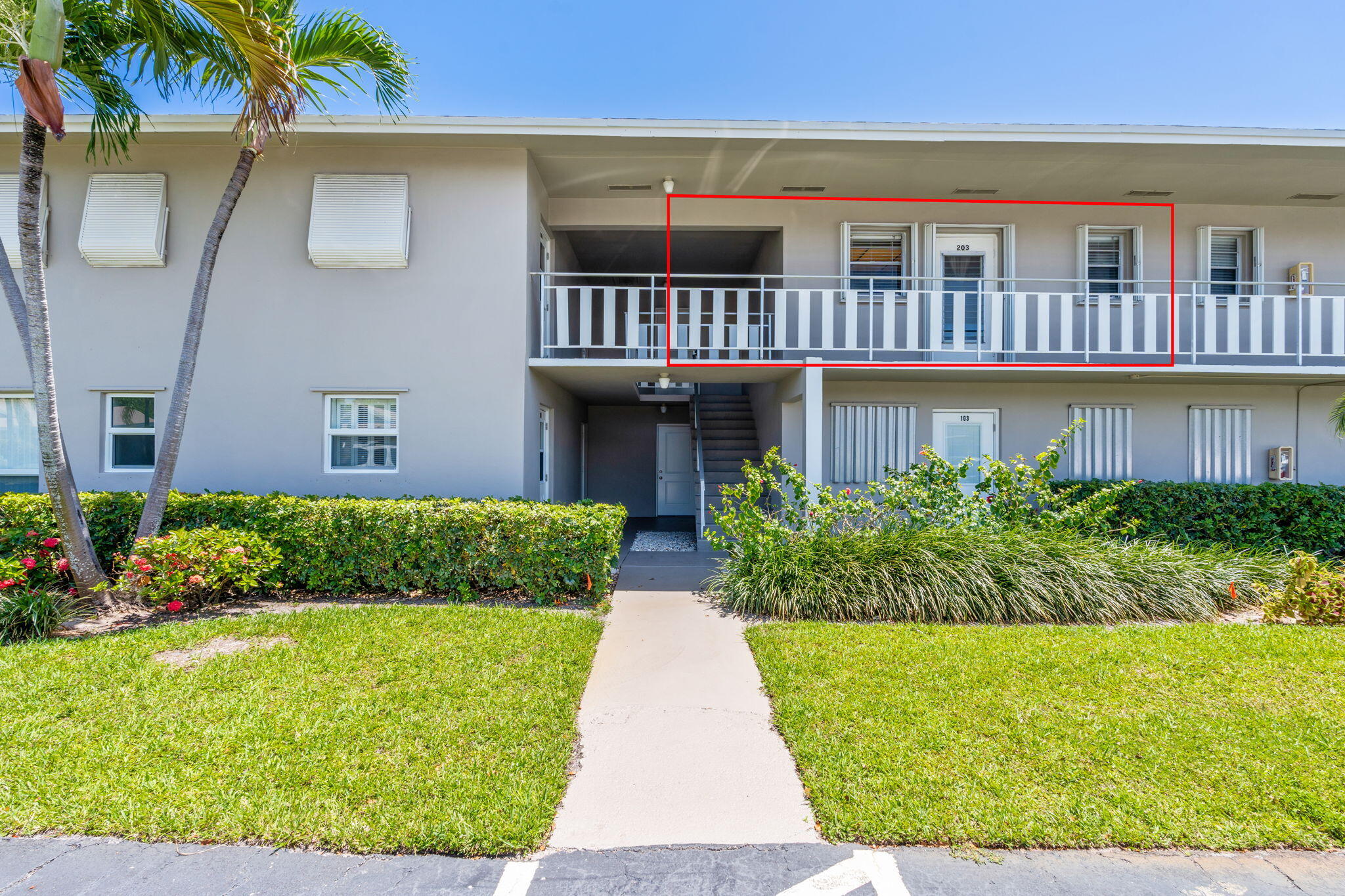 FOUR SEA SUNS CONDO - Residential