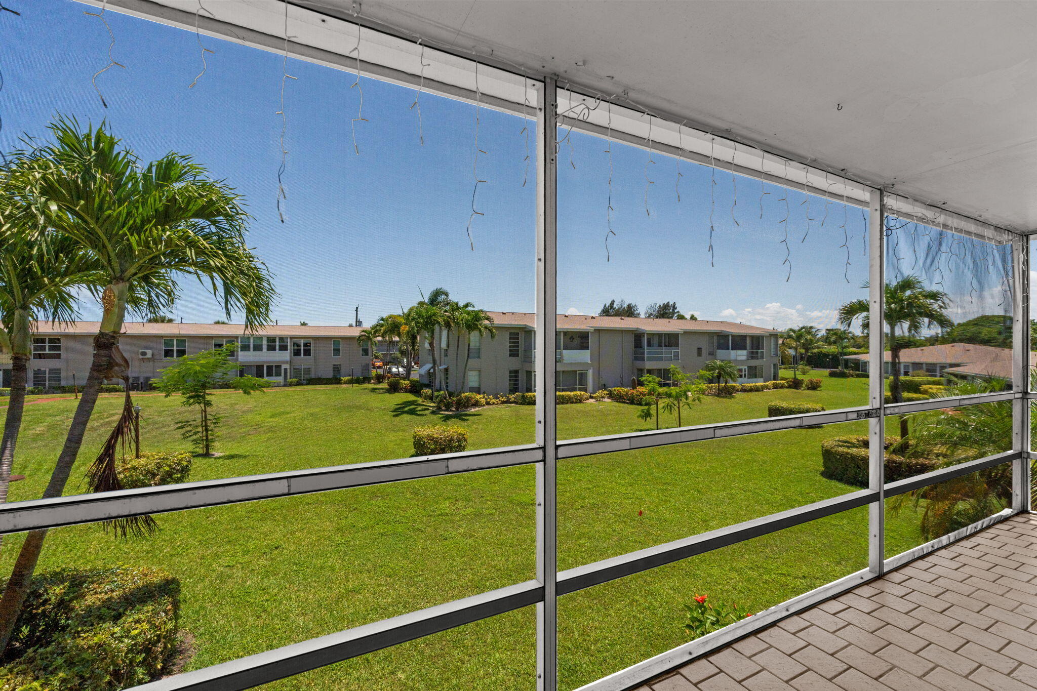 FOUR SEA SUNS CONDO - Residential