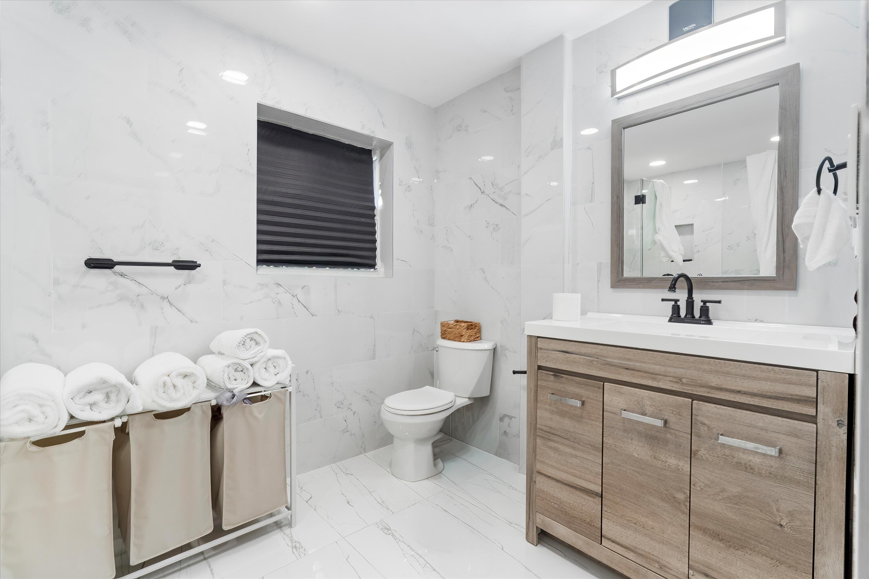 LAUDERDALE ISLES NO 2-BLK 6 - Residential
