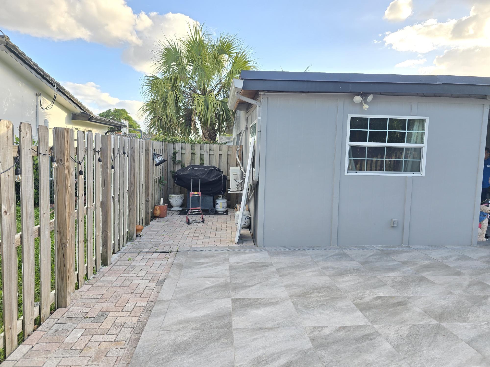 CORAL SPRINGS SUB NO 1 - Residential