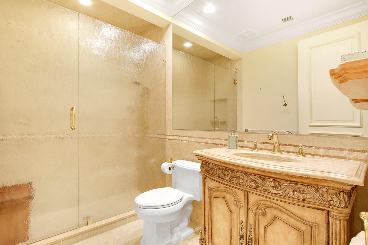 Yacht Club Addition to Village of North Palm Beach - Residential