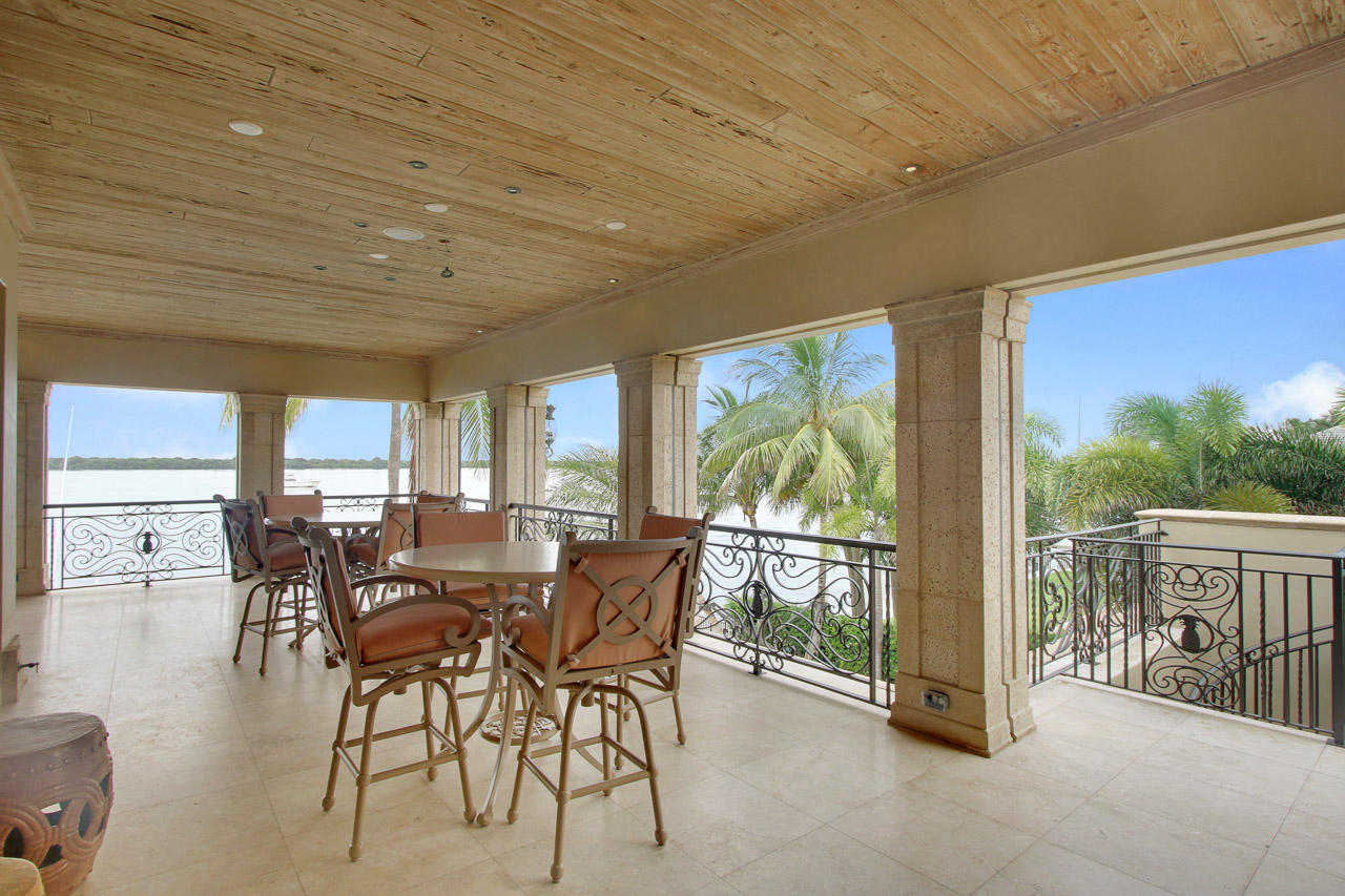 Yacht Club Addition to Village of North Palm Beach - Residential