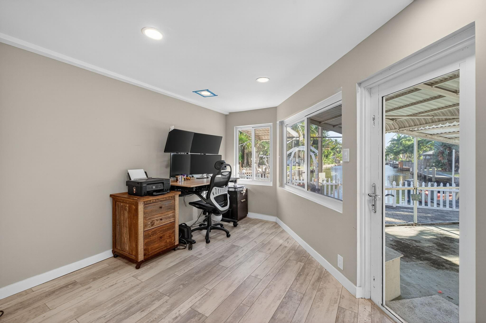 CORAL BROOK - Residential Lease