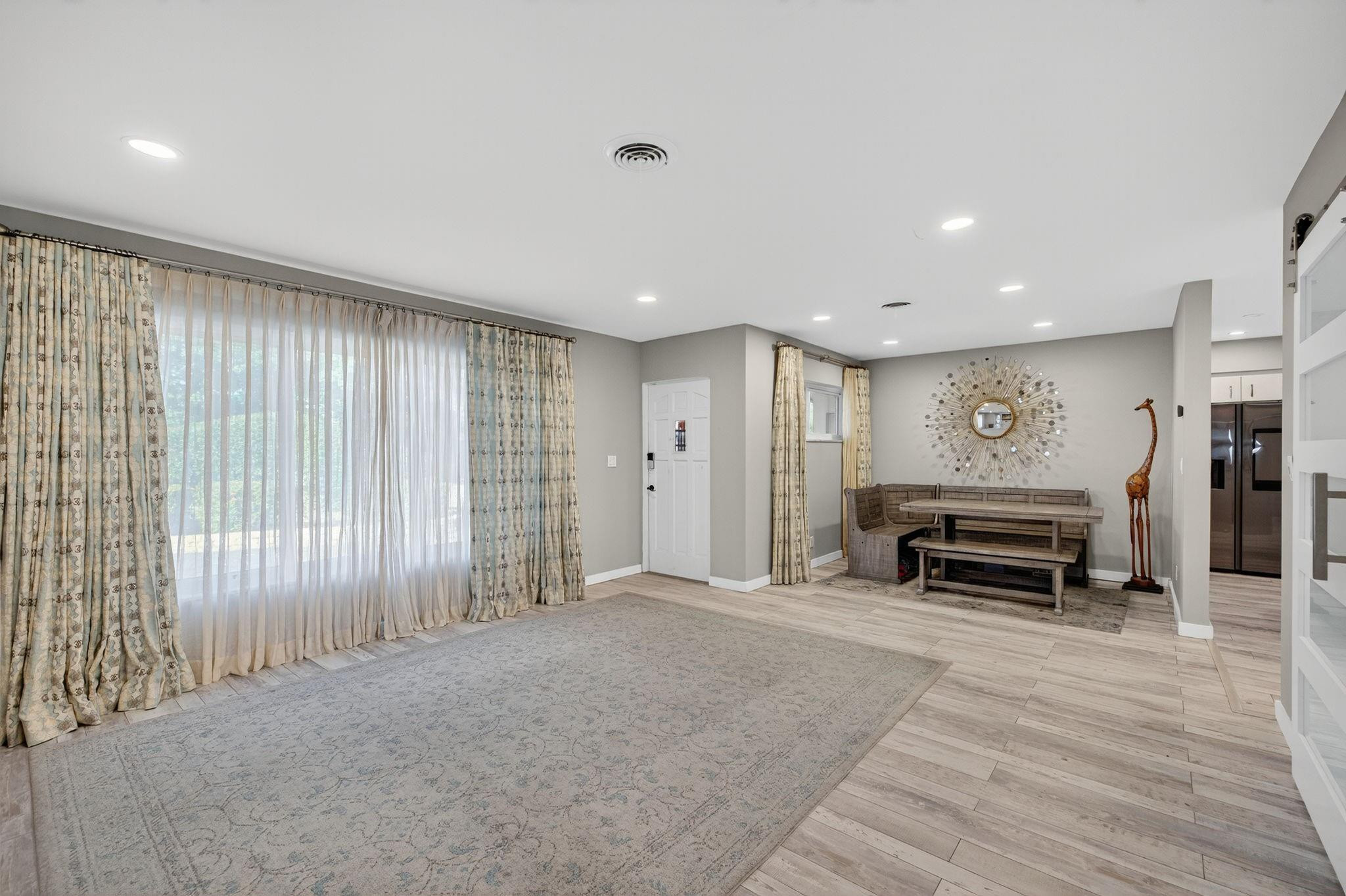 CORAL BROOK - Residential Lease