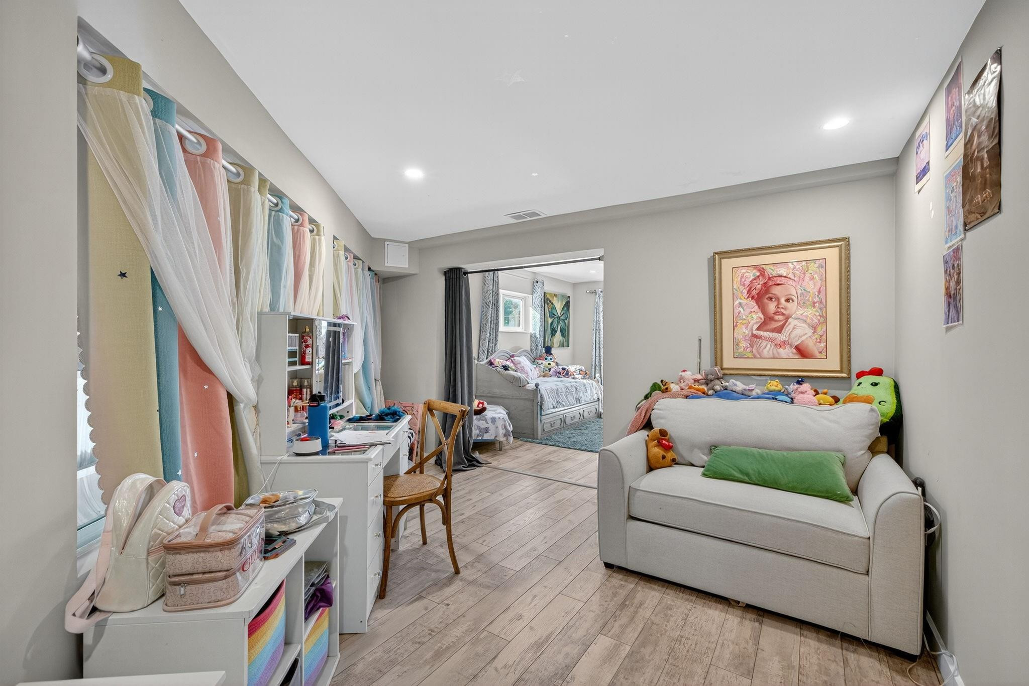 CORAL BROOK - Residential Lease