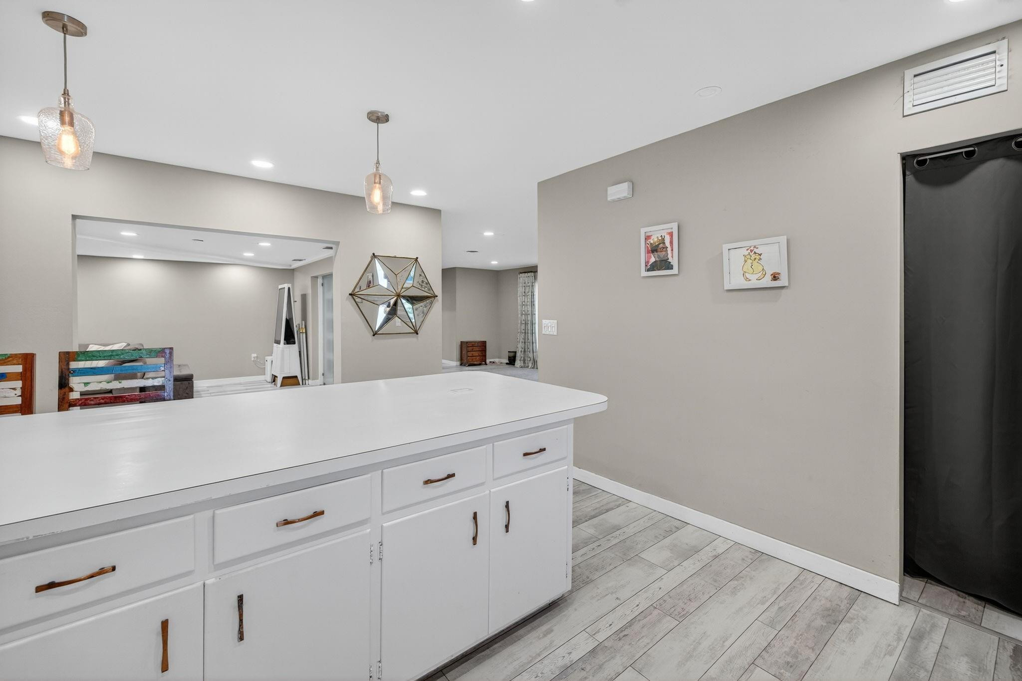 CORAL BROOK - Residential Lease