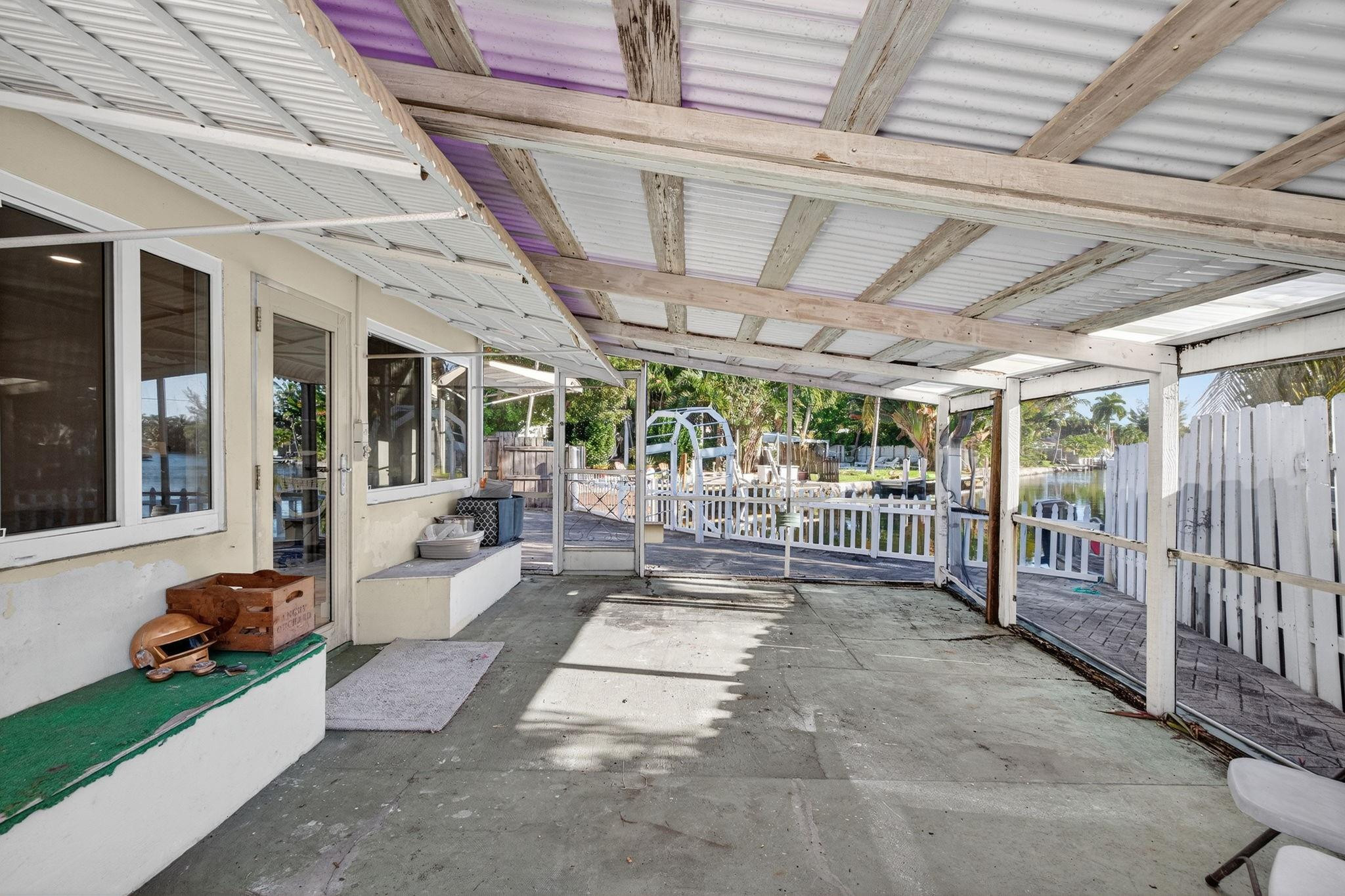 CORAL BROOK - Residential Lease
