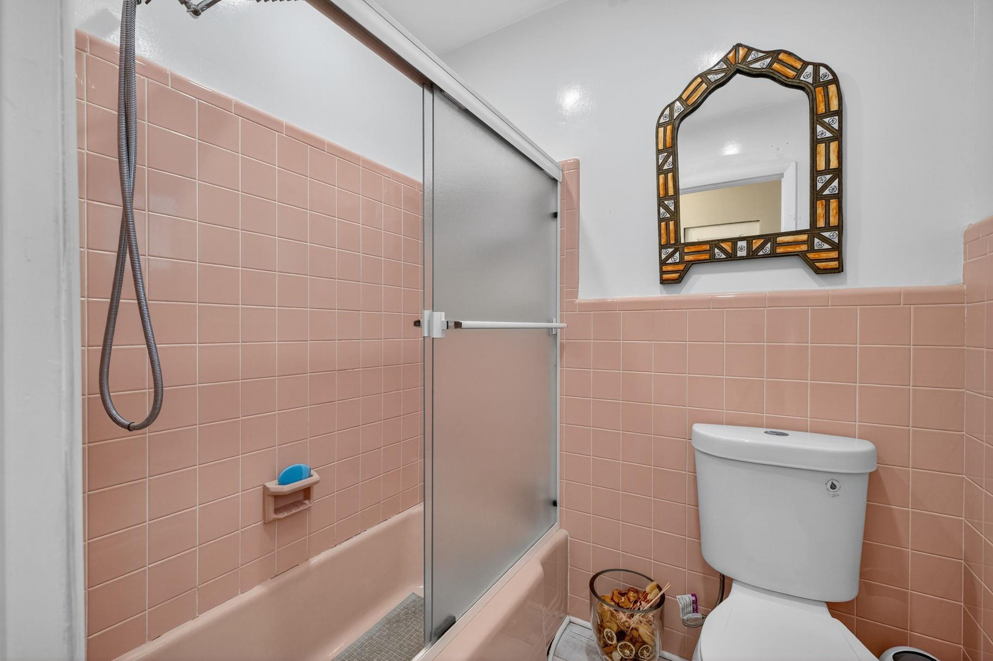 CORAL BROOK - Residential Lease