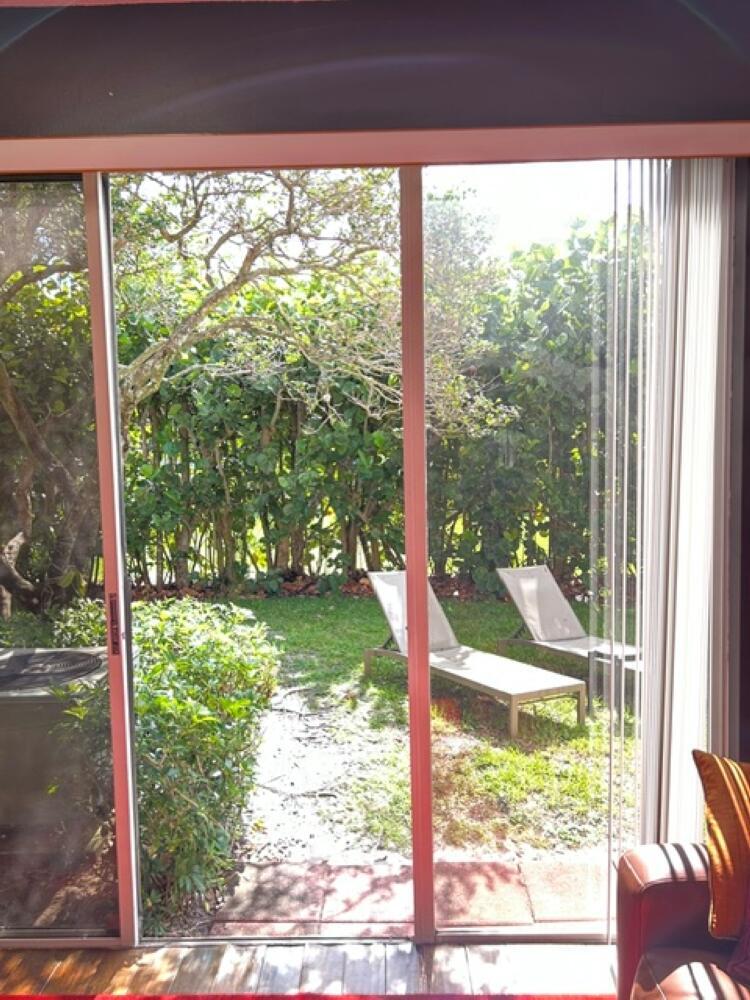 PLUM AT BOCA POINTE COND - Residential
