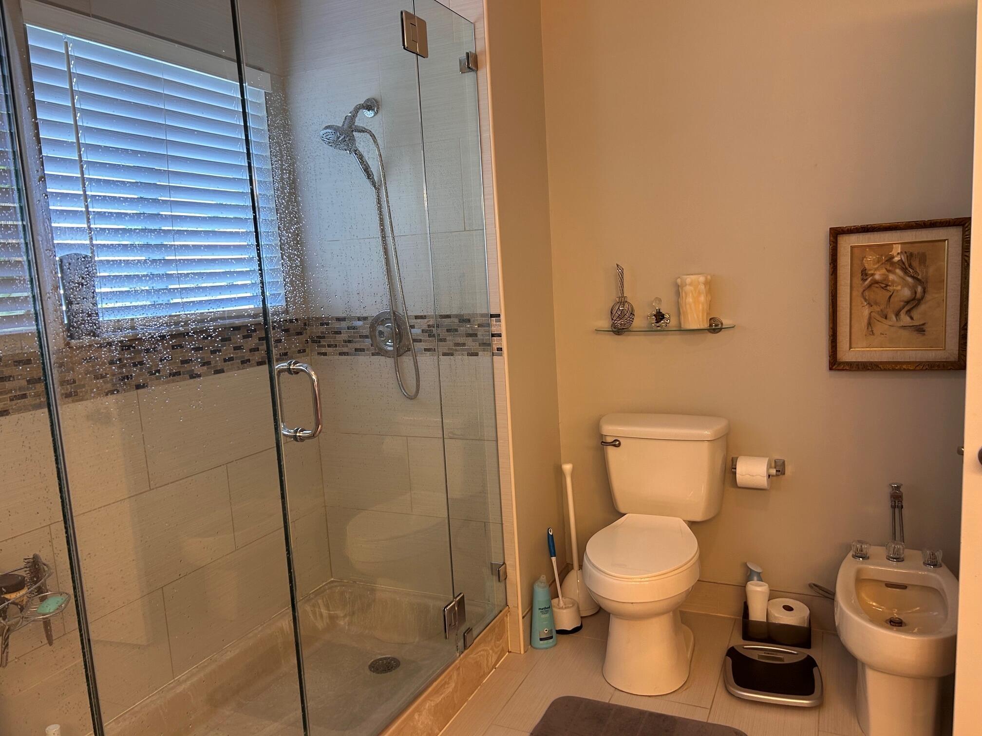 PLUM AT BOCA POINTE COND - Residential