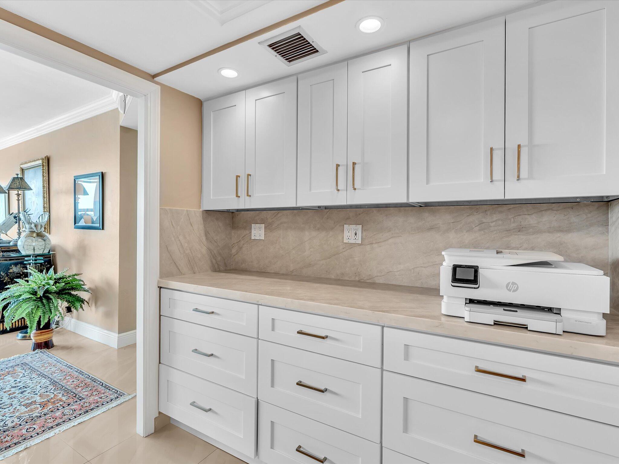 CORAL RIDGE TOWERS EAST CO-OP - Residential