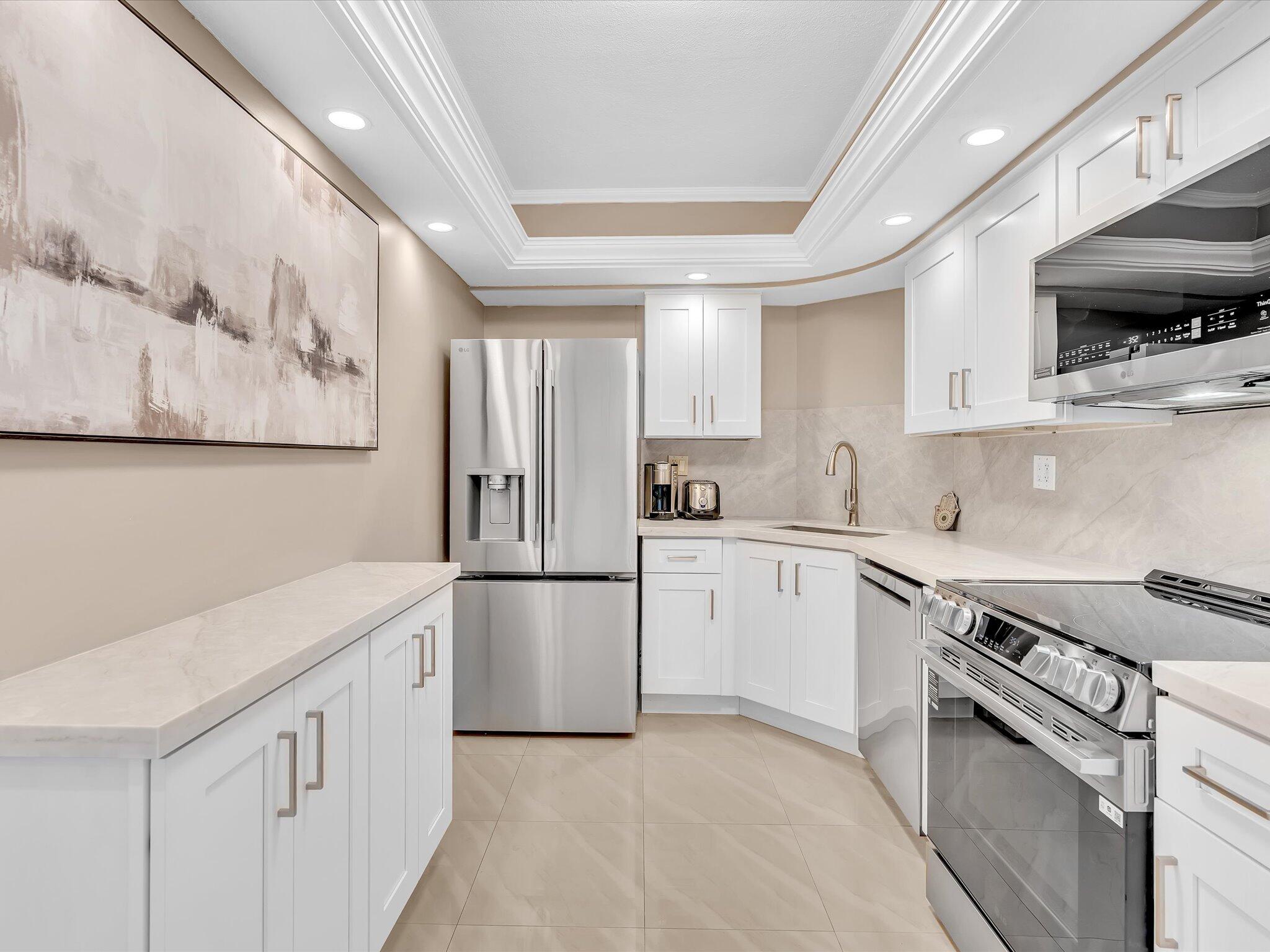 CORAL RIDGE TOWERS EAST CO-OP - Residential