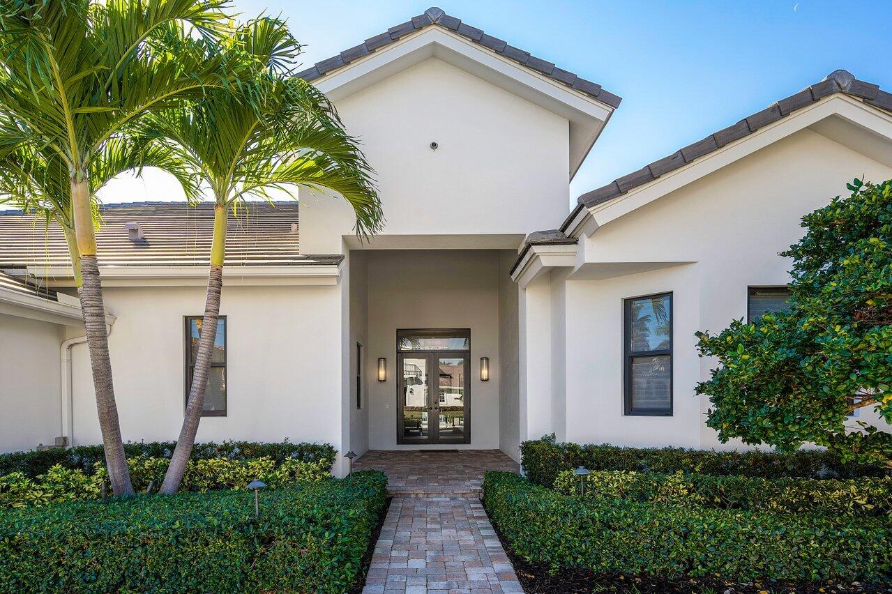 TROPIC ISLE - Residential