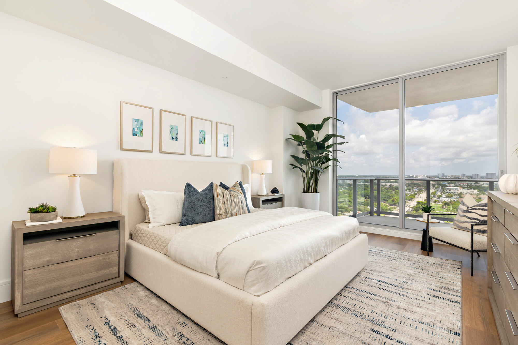 NAUTILUS 220 CONDO - Residential