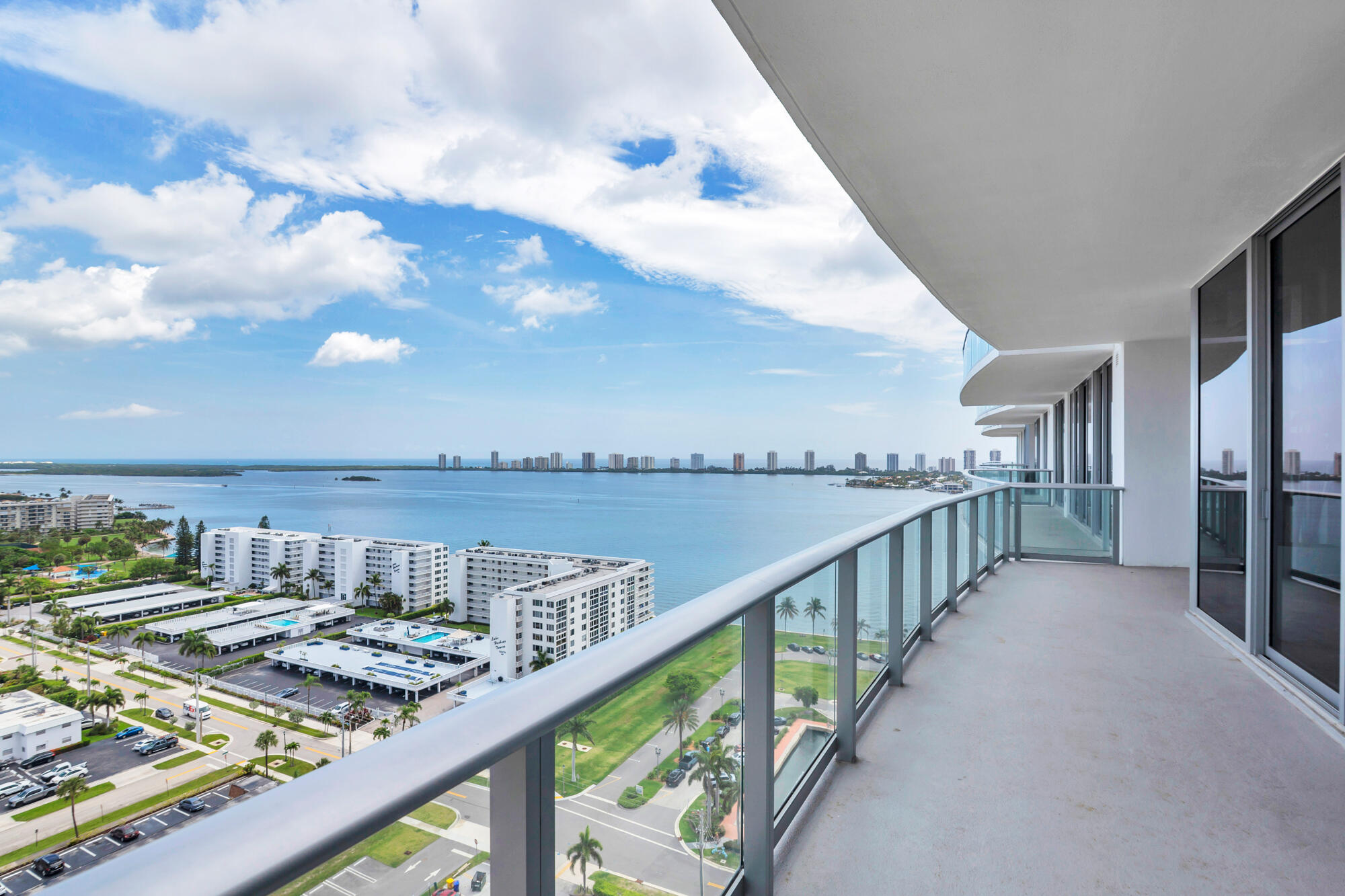 NAUTILUS 220 CONDO - Residential