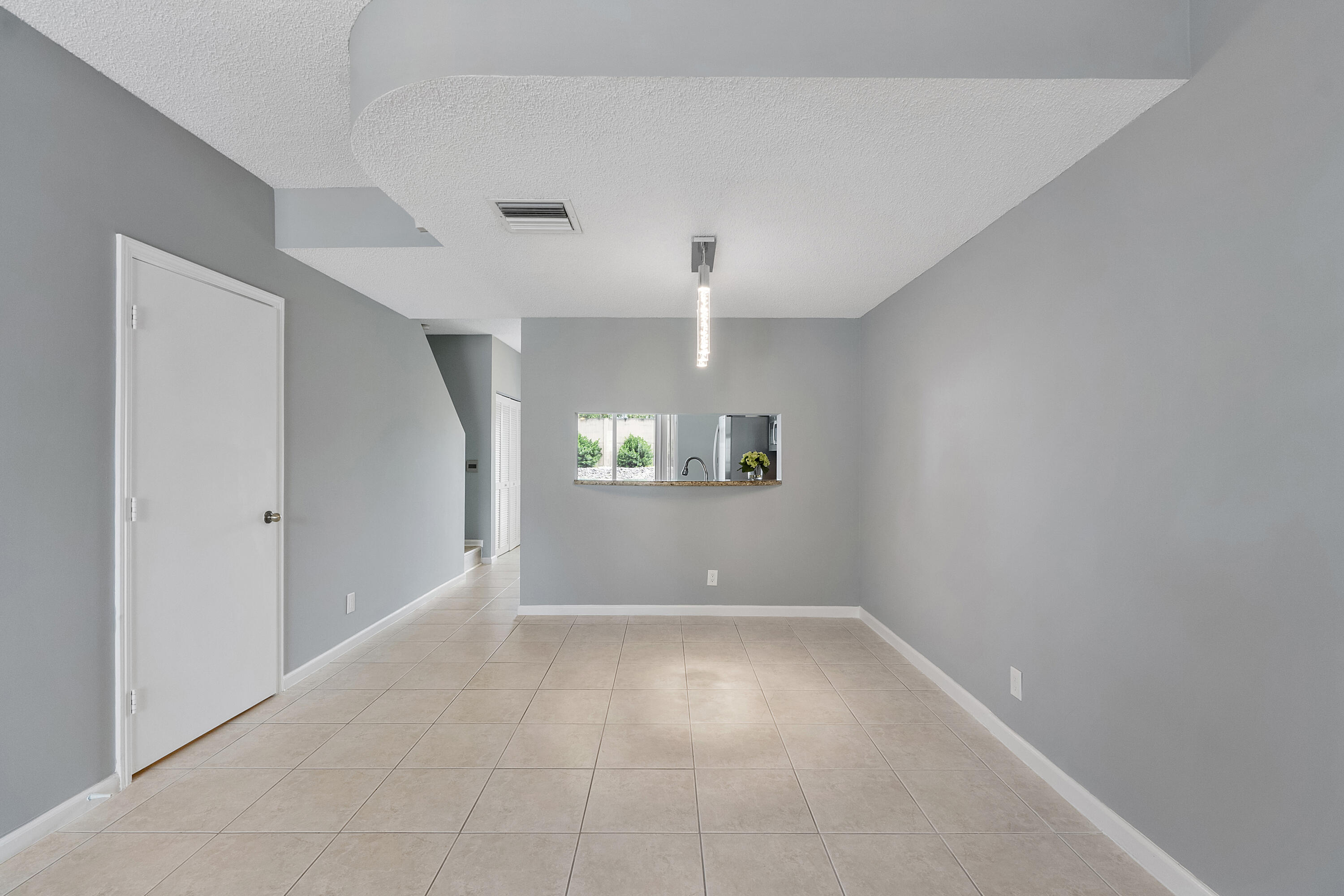 CORAL REEF CLUB - Residential
