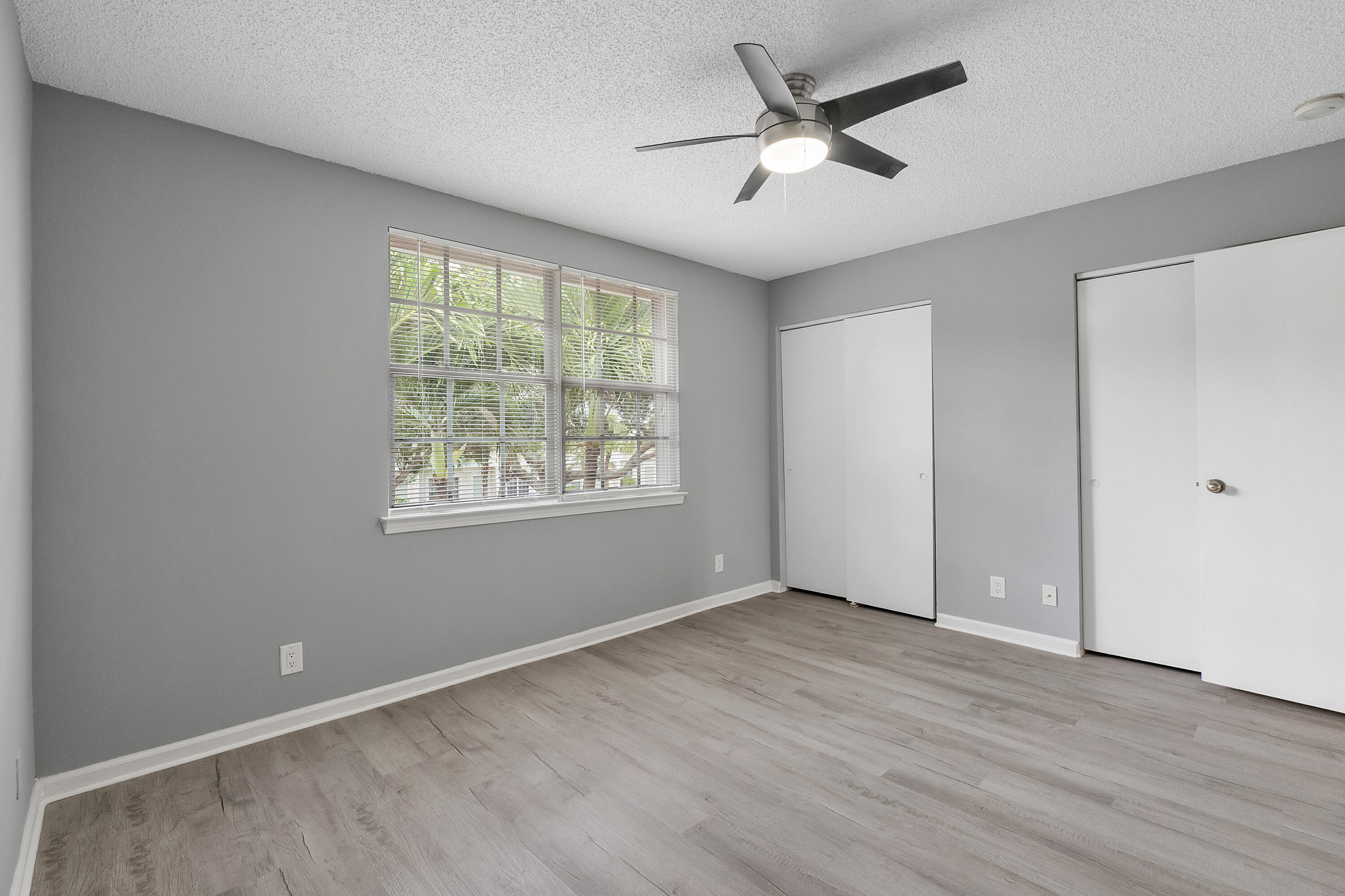 CORAL REEF CLUB - Residential