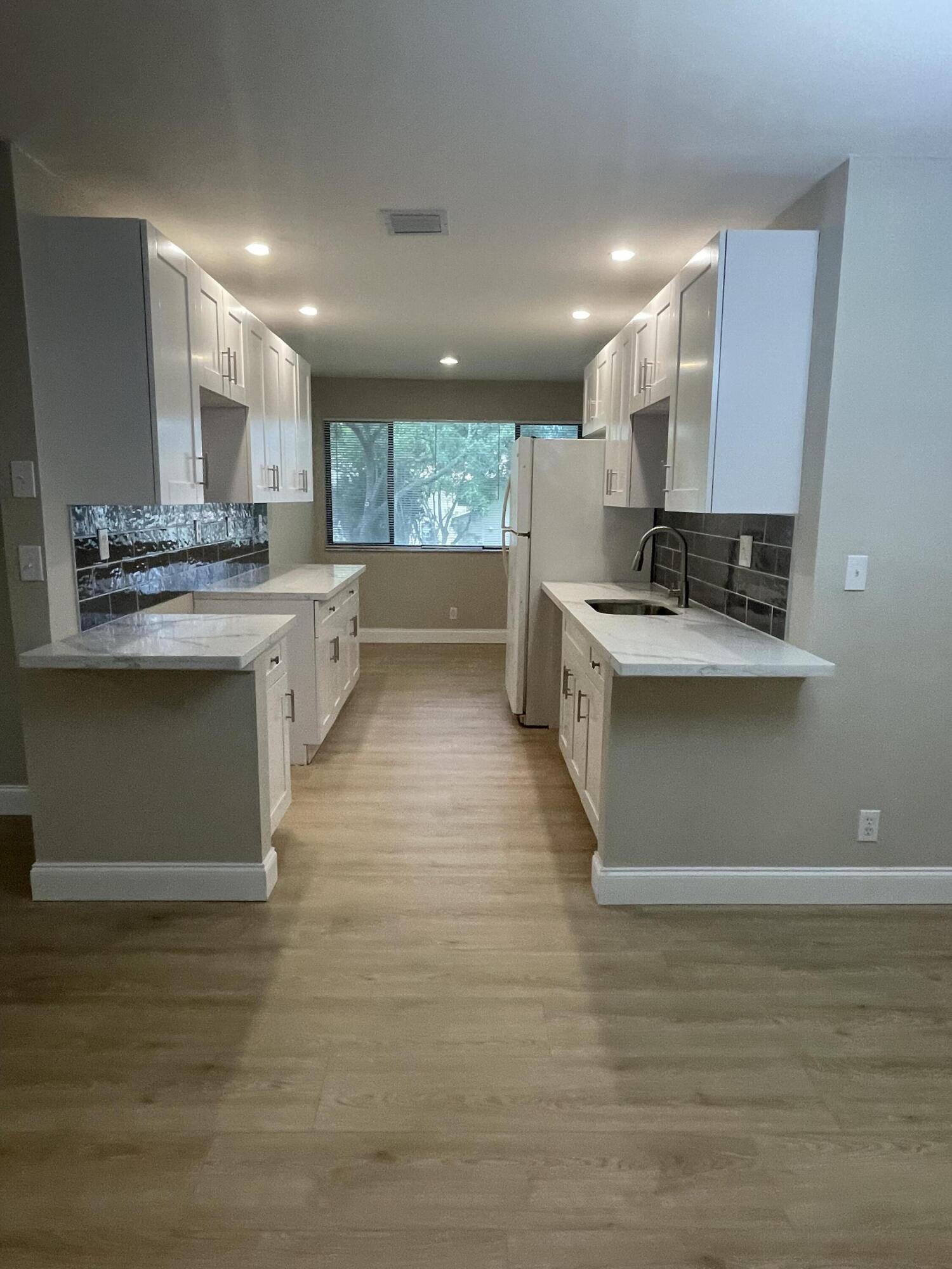 RIVERS EDGE AT OAKWOOD - Residential