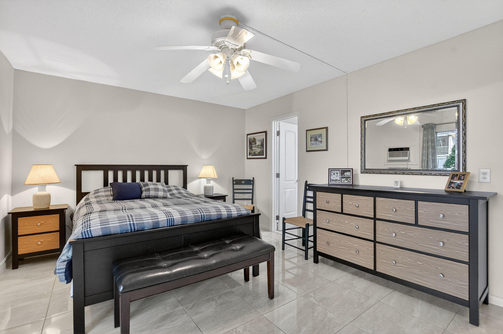TILFORD U CONDO - Residential