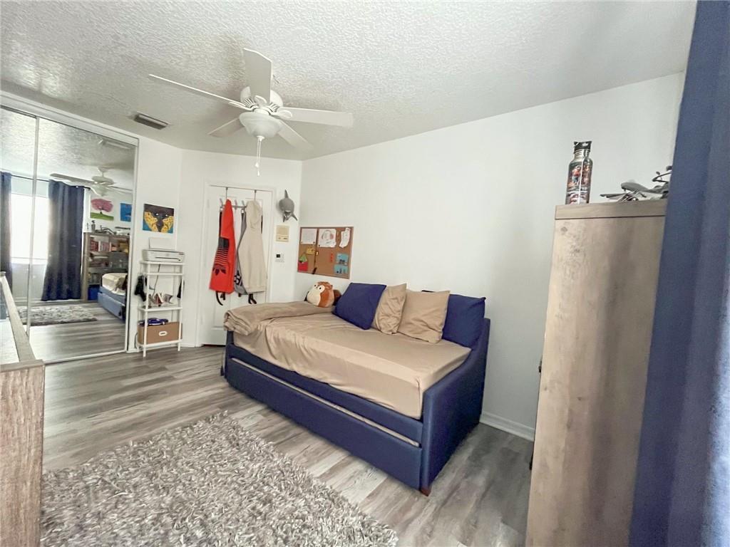 CORAL PALM VILLAGE - Residential