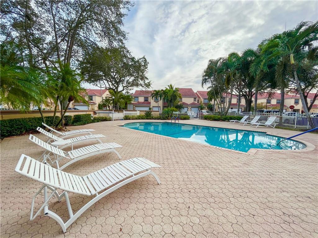 CORAL PALM VILLAGE - Residential