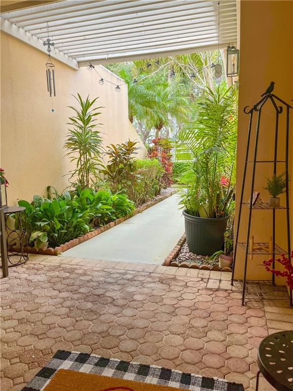 CORAL PALM VILLAGE - Residential