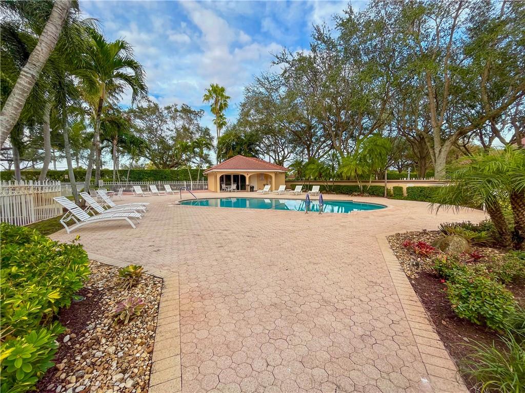 CORAL PALM VILLAGE - Residential