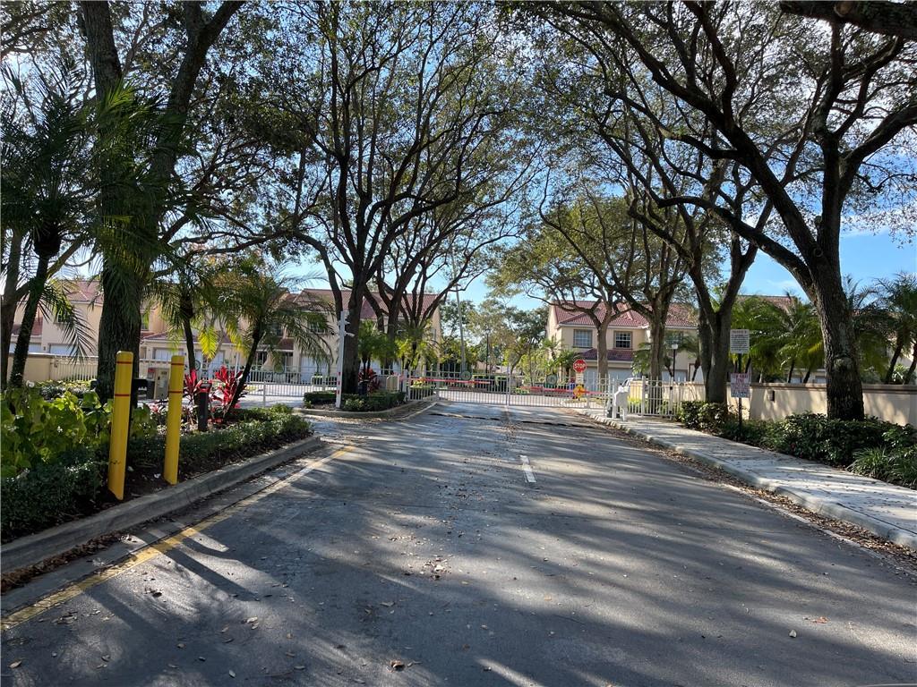 CORAL PALM VILLAGE - Residential