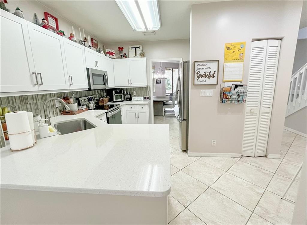 CORAL PALM VILLAGE - Residential