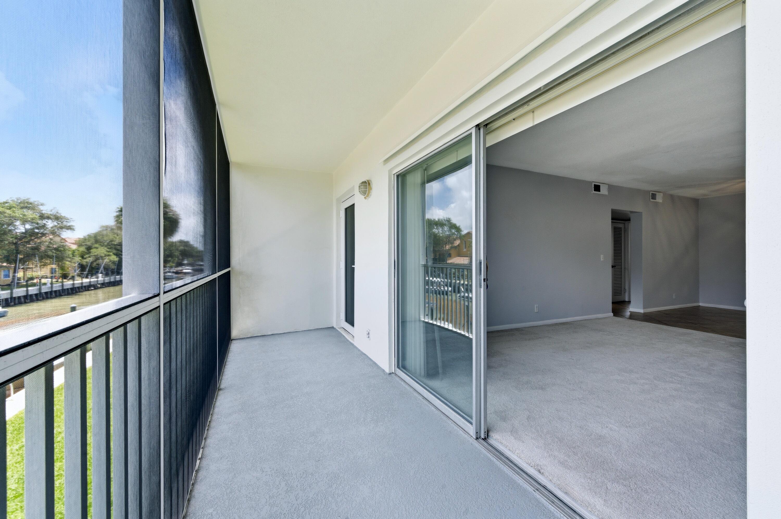 SANDPIPER COND APTS LTS 188 TO 193 PALM BEACH LAKE - Residential