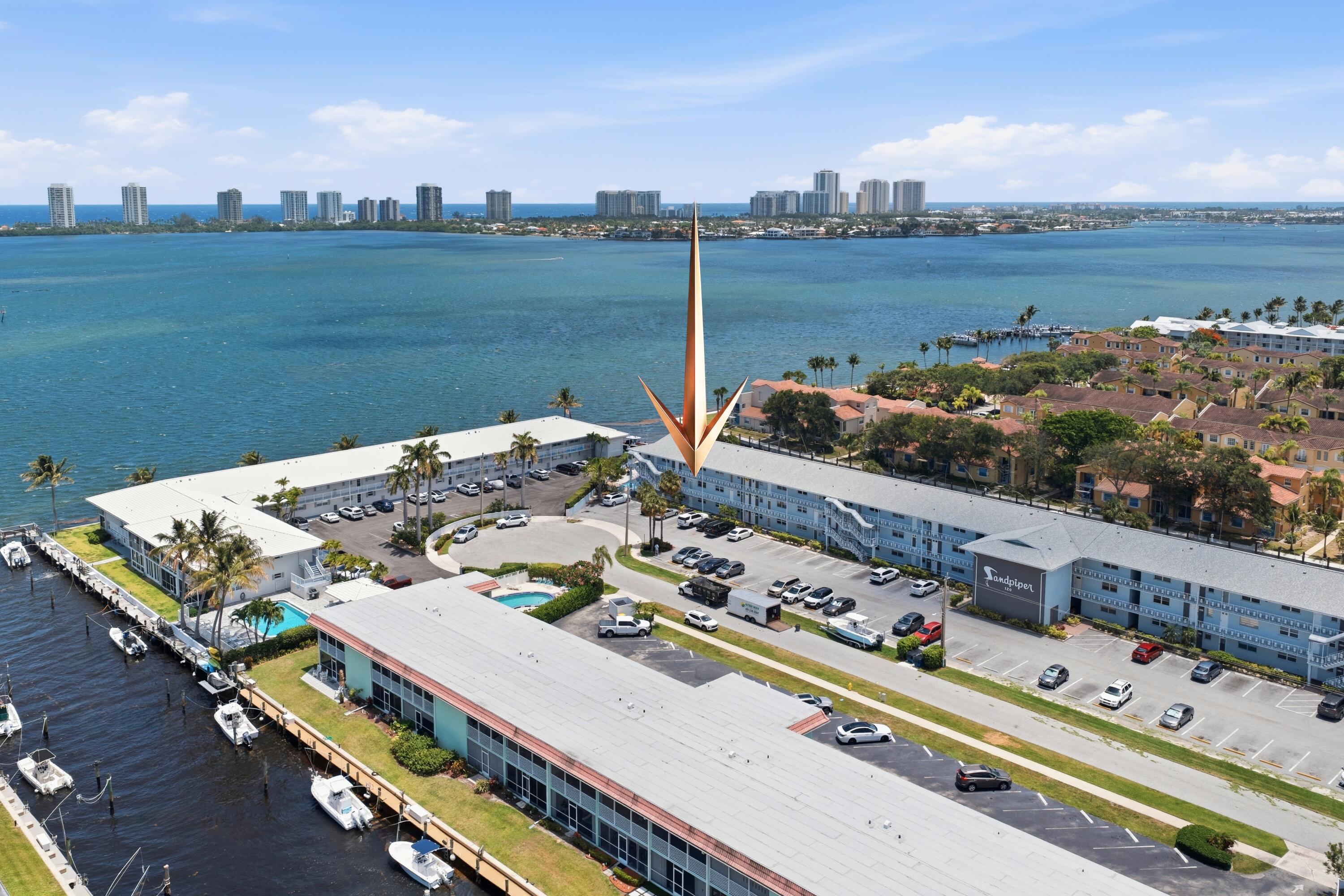 SANDPIPER COND APTS LTS 188 TO 193 PALM BEACH LAKE - Residential