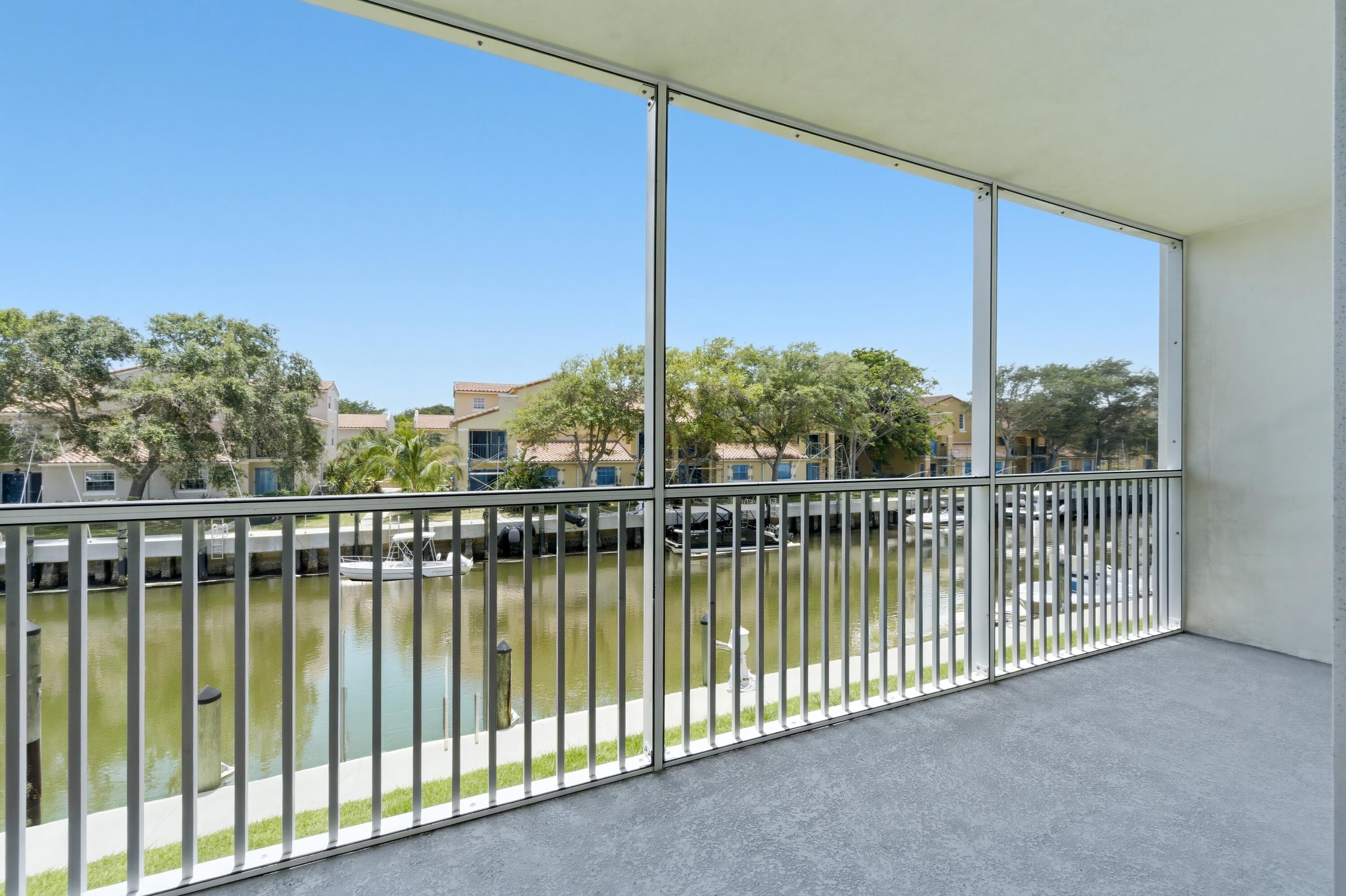 SANDPIPER COND APTS LTS 188 TO 193 PALM BEACH LAKE - Residential