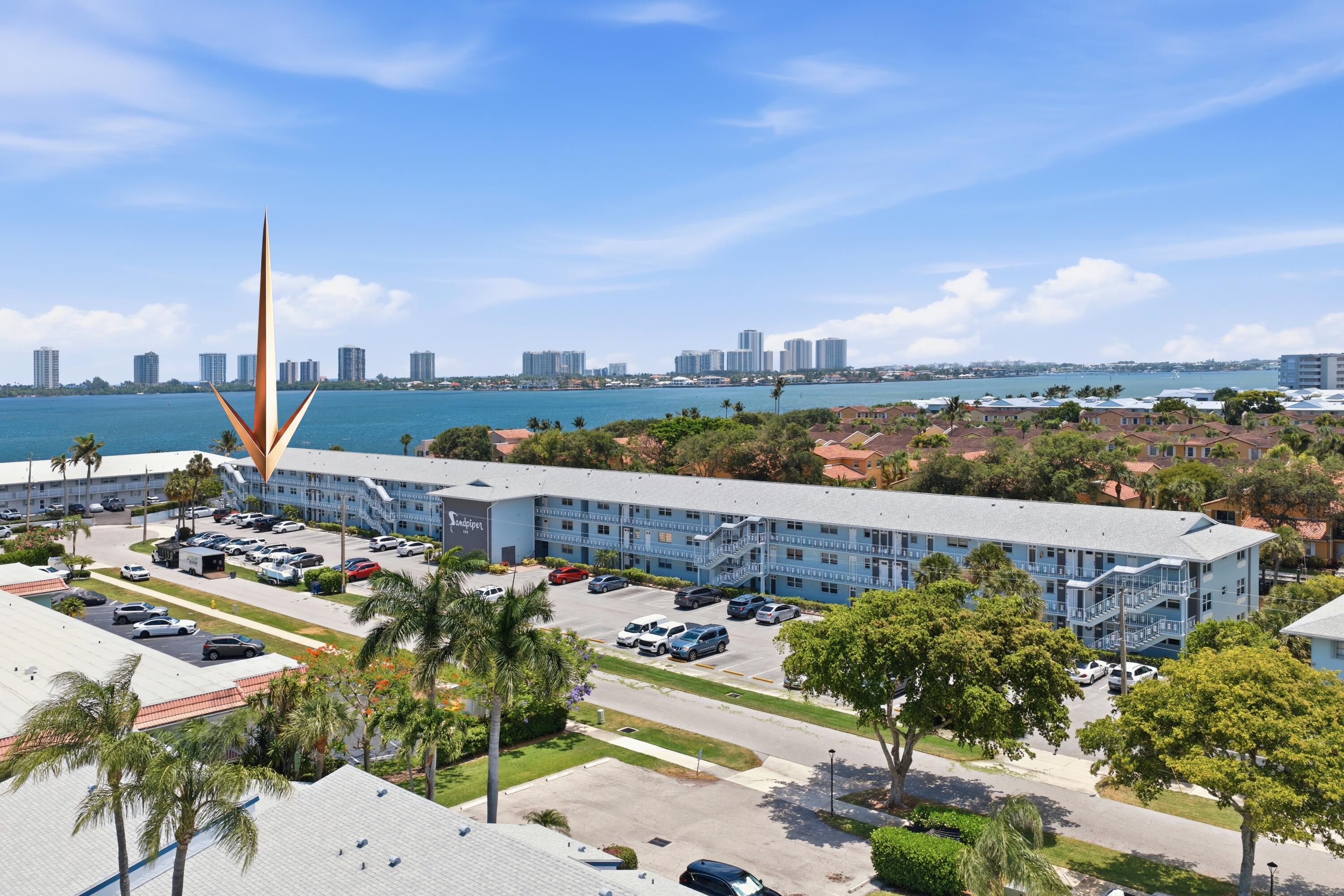 SANDPIPER COND APTS LTS 188 TO 193 PALM BEACH LAKE - Residential