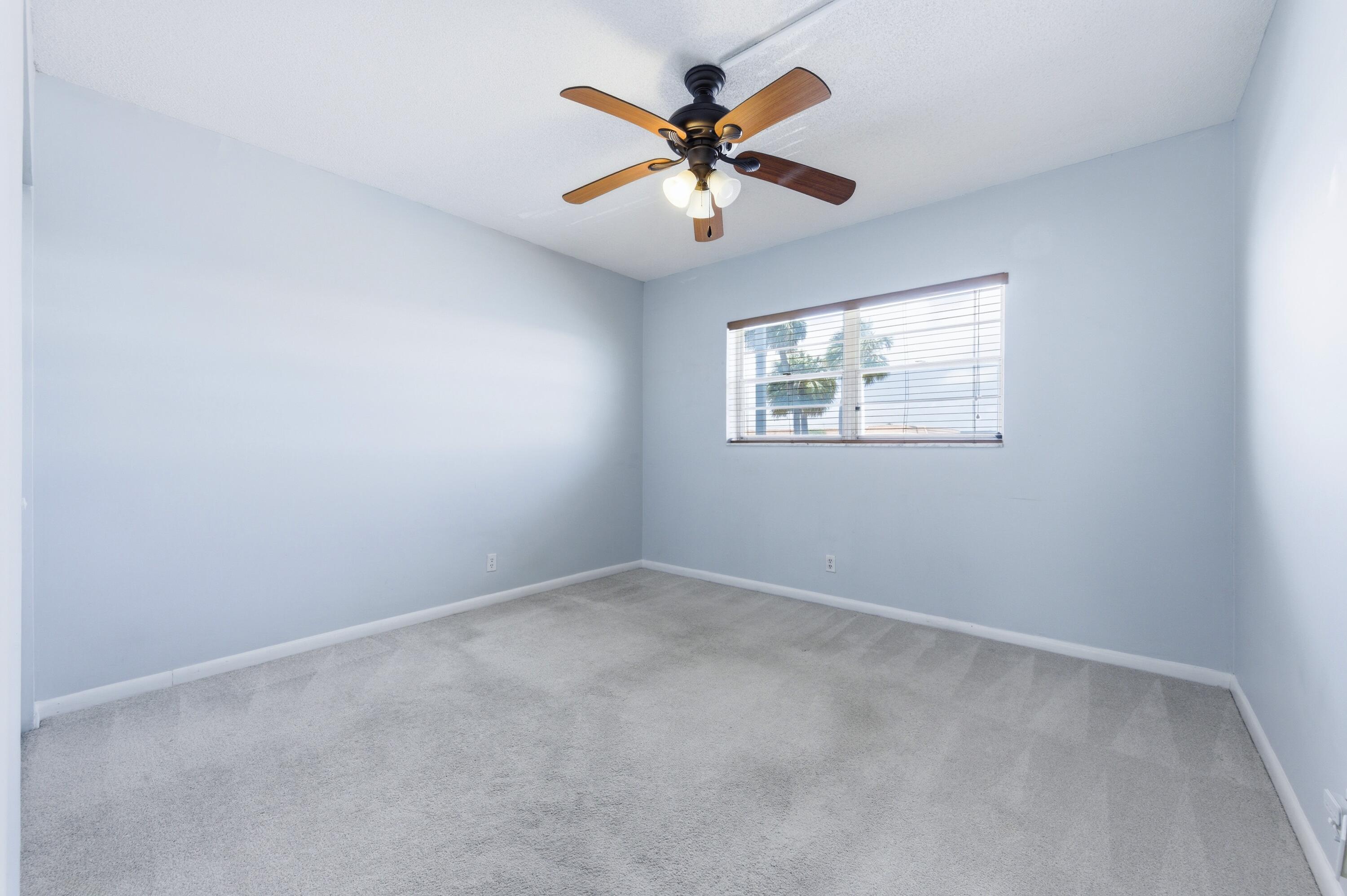 SANDPIPER COND APTS LTS 188 TO 193 PALM BEACH LAKE - Residential