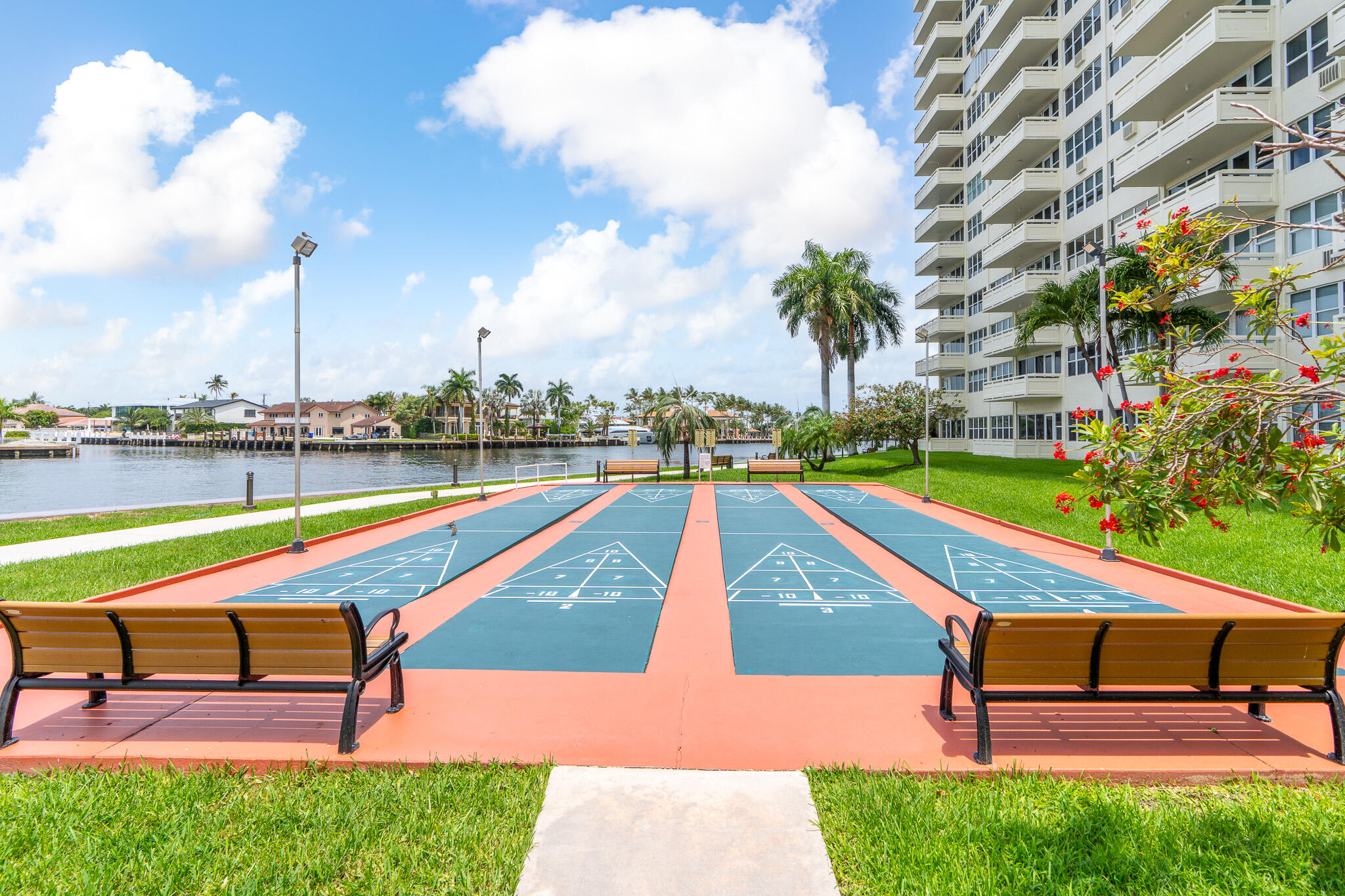 CORAL RIDGE TOWERS NORTH CO-OP - Residential