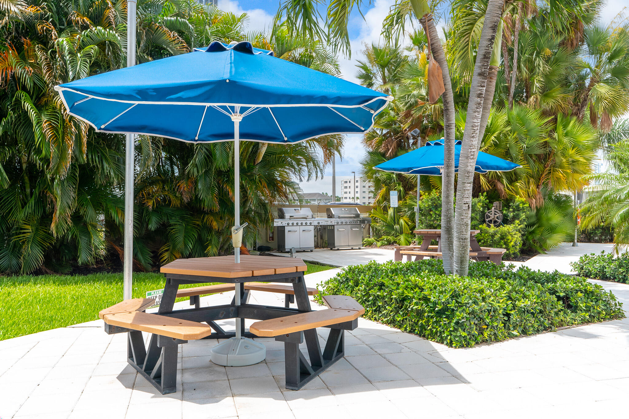 CORAL RIDGE TOWERS NORTH CO-OP - Residential