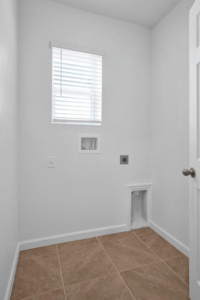 VERANO SOUTH PUD 1 - POD G - PLAT NO. 1 - Residential Lease