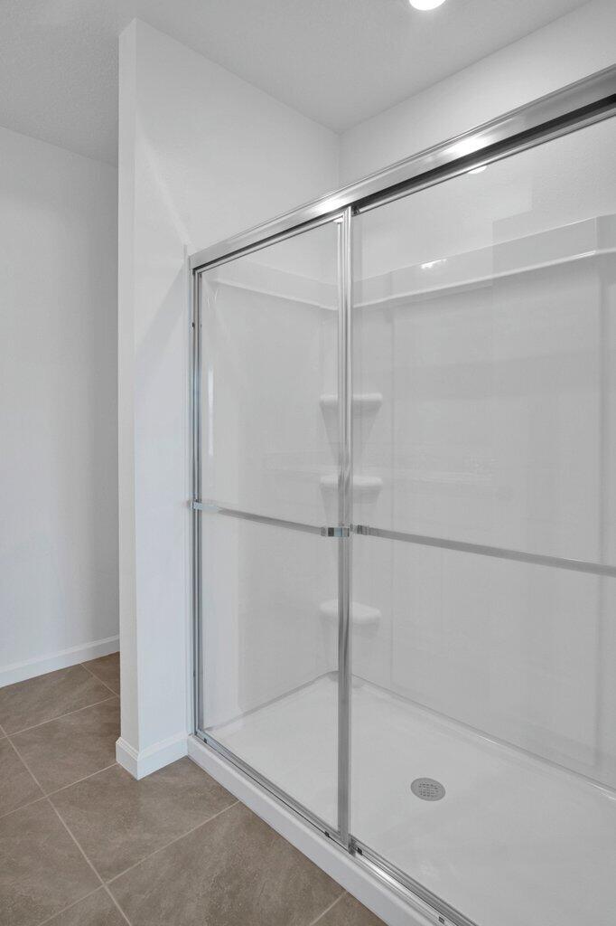 VERANO SOUTH PUD 1 - POD G - PLAT NO. 1 - Residential Lease