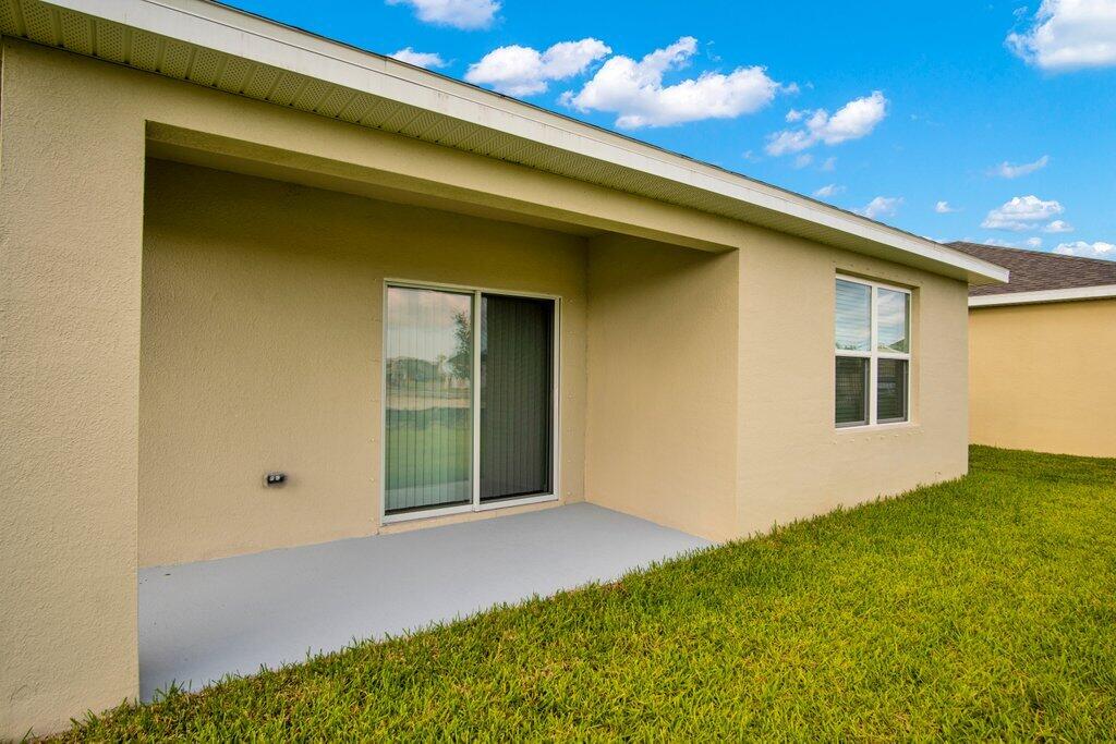 VERANO SOUTH PUD 1 - POD G - PLAT NO. 1 - Residential Lease