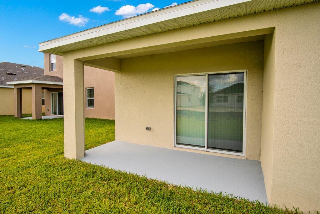 VERANO SOUTH PUD 1 - POD G - PLAT NO. 1 - Residential Lease