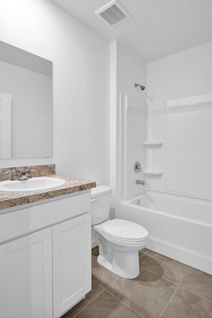 VERANO SOUTH PUD 1 - POD G - PLAT NO. 1 - Residential Lease
