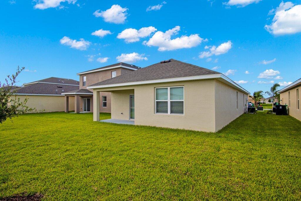 VERANO SOUTH PUD 1 - POD G - PLAT NO. 1 - Residential Lease