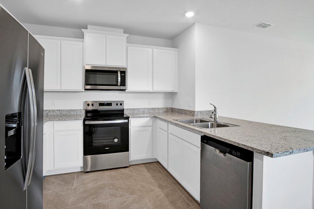 VERANO SOUTH PUD 1 - POD G - PLAT NO. 1 - Residential Lease