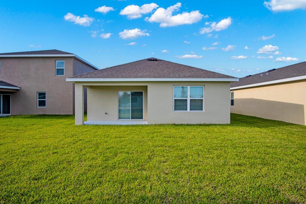 VERANO SOUTH PUD 1 - POD G - PLAT NO. 1 - Residential Lease