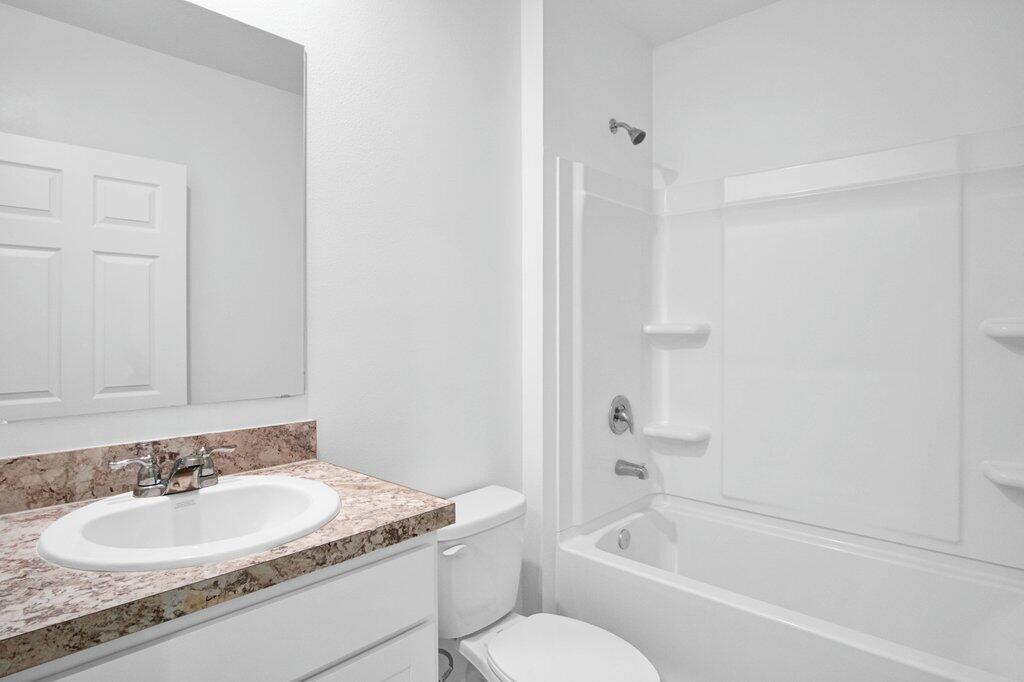 VERANO SOUTH PUD 1 - POD G - PLAT NO. 1 - Residential Lease