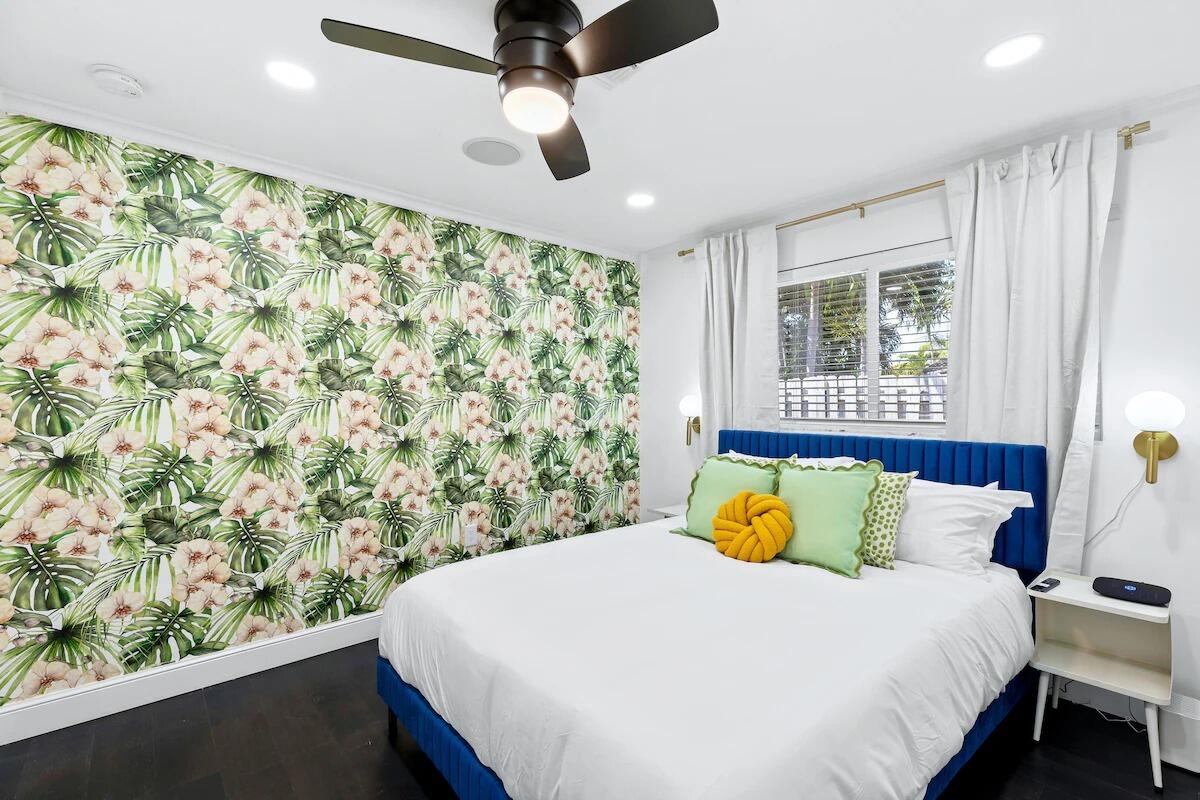 CORAL RIDGE ISLES - Residential