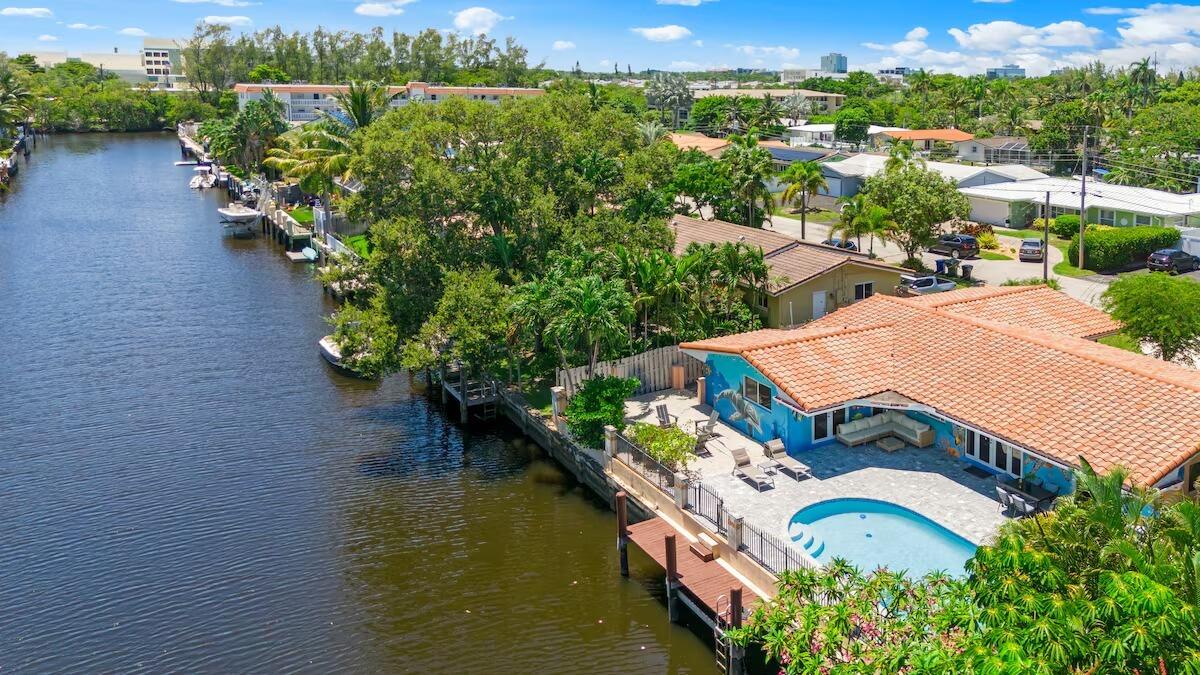 CORAL RIDGE ISLES - Residential