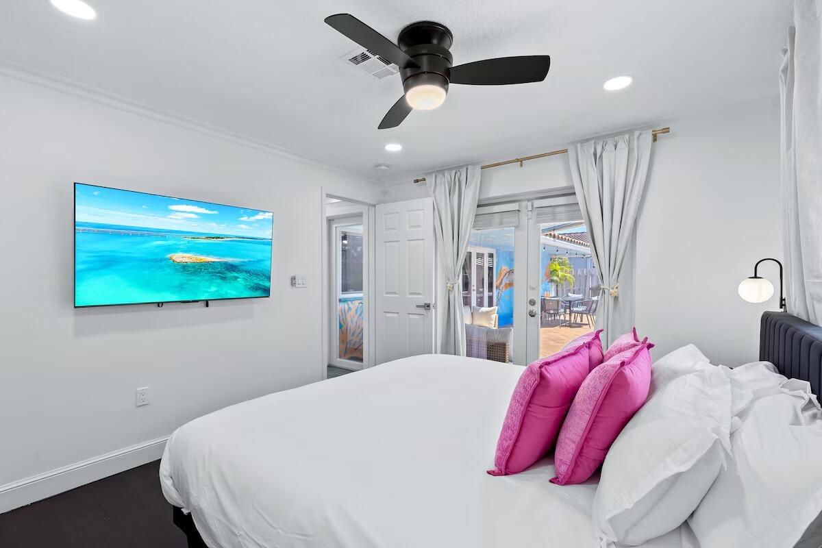 CORAL RIDGE ISLES - Residential
